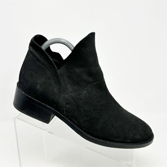 Eileen Fisher Women's Black Leaf Suede Pull On Booties Size 9.5 Classic Fall - Picture 1 of 12